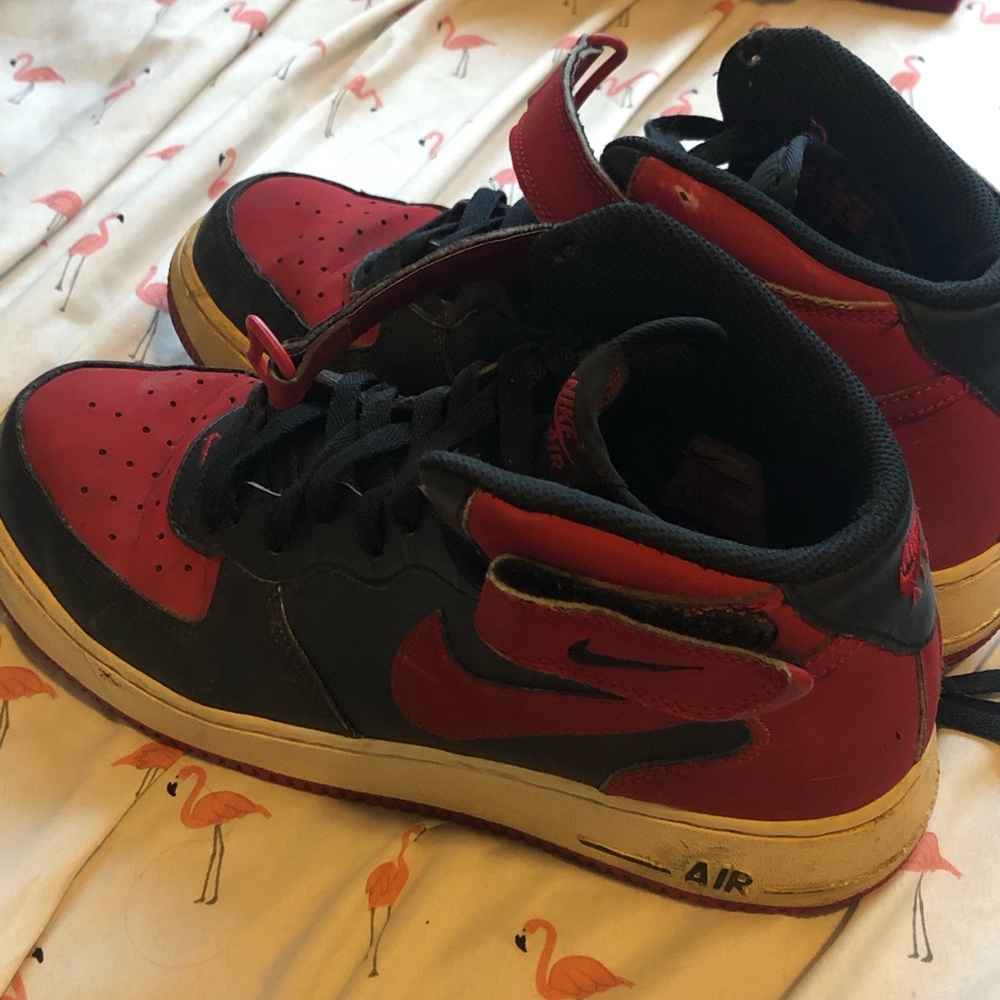 red and black nike mid air force 1s